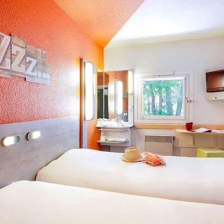 Ibis Budget Saint Raphael Capitou A8 Отель *