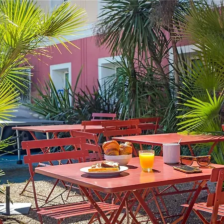 Ibis Budget Saint Raphael Capitou A8 *