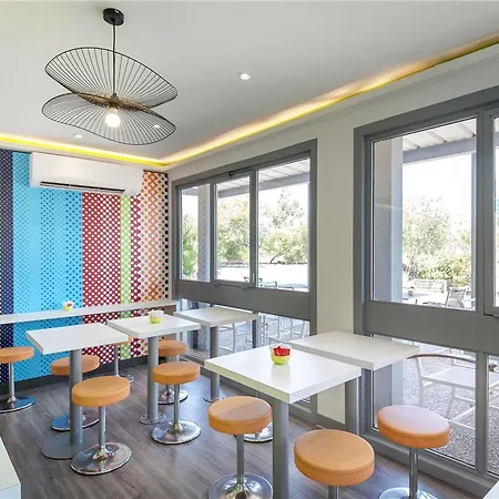 فندق Ibis Budget Saint Raphael Capitou A8 *