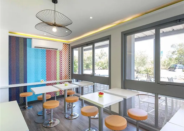 فندق Ibis Budget Saint Raphael Capitou A8 *